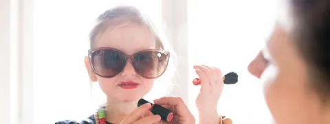 Gebruik van cosmetica moeder oorzaak van overgewicht bij kinderen?